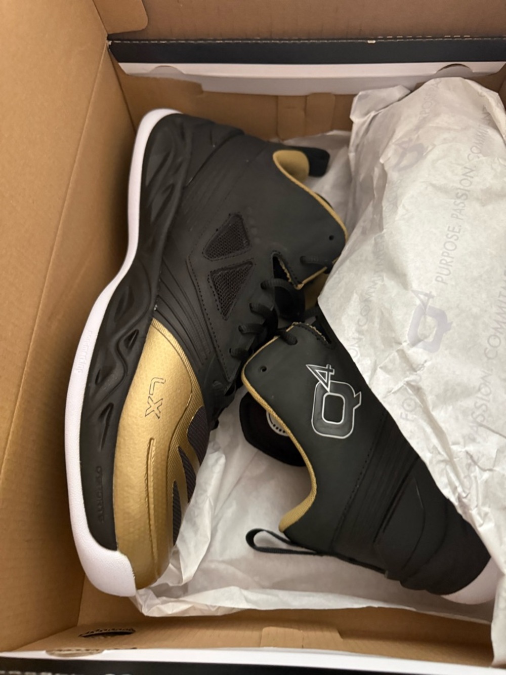 Men's Black and Gold Athletic Sneakers - Low-Top Performance